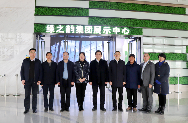 湖南省政協(xié)副主席、省工商聯(lián)主席張健一行蒞臨綠之韻調(diào)研指導(dǎo)